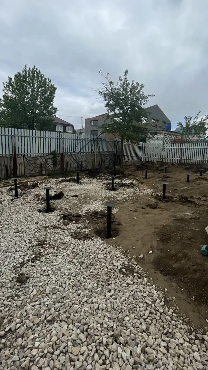 Оголовок 200×200 приварен по уровню — объект 19